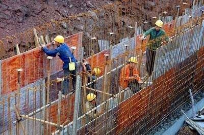 安?？h月薪4500+成為建筑行業(yè)常態(tài)，財經(jīng)視角下的建筑工程勞務(wù)分包市場